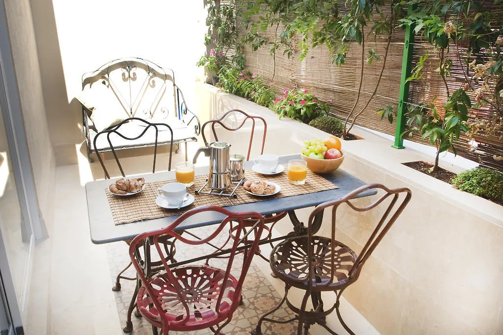 We Town House With Terrace Daire Barselona